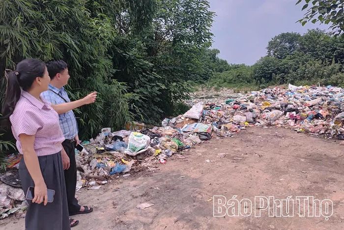 Điểm tập kết rác thải trên địa bàn xã Đại Đình được bố trí tập trung, góp phần hạn chế tình trạng rác thải tồn đọng, gây ô nhiễm môi trường.