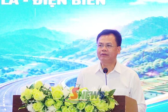 Lãnh đạo Sở Nông nghiệp và Môi trường phát biểu khai mạc tập huấn.