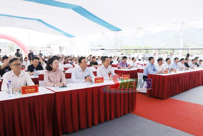 Các đại biểu dự tổng duyệt.