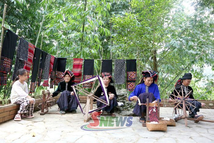 Không gian văn hóa dân tộc Thái tại di tích lịch sử "Nơi thành lập Chi bộ đầu tiên của Yên Châu".