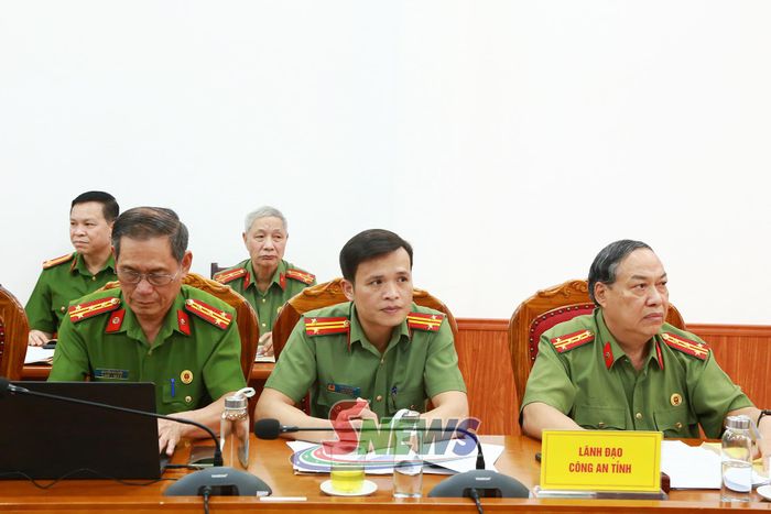 Đại diện Công an tỉnh tham dự hội nghị.