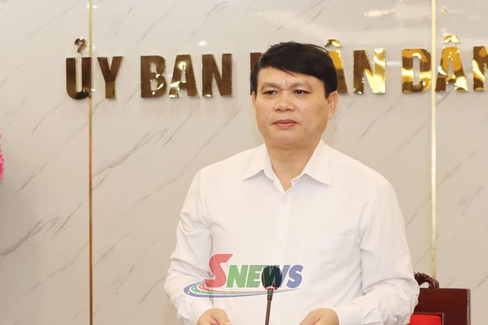 Đồng chí Đặng Ngọc Hậu, Phó Chủ tịch UBND tỉnh, chủ trì cuộc làm việc.
