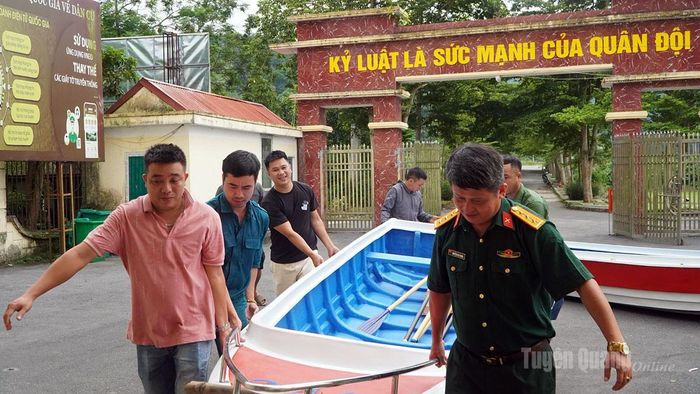 Phường Hà Giang 1 trang bị xuồng cứu hộ phục vụ phòng, chống thiên tai.