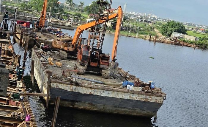 Thi công tại dự án sửa chữa cấp bách đập Thảo Long
