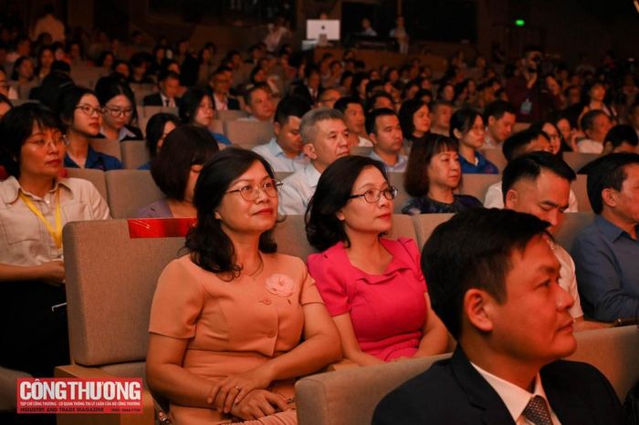 Các đại biểu tham dự Lễ trao giải