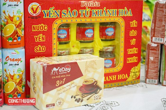 Một số sản phẩm được giới thiệu và trưng bày tại Hội nghị chiêu thương Hội chợ Kinh tế, Thương mại và Du lịch biên giới Việt - Trung (Hồng Hà) năm 2026