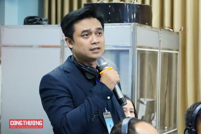 Đại diện các doanh nghiệp Việt Nam trực tiếp đặt câu hỏi tháo gỡ vướng mắc về tiêu chuẩn nhập khẩu chính ngạch, quy định thương mại điện tử xuyên biên giới và nhu cầu hợp tác chuỗi giá trị tại phiên đối thoại