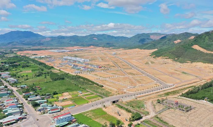 Các khu kinh tế, khu công nghiệp tiến độ thu hút dự án còn chậm so với chỉ tiêu tỉnh giao.