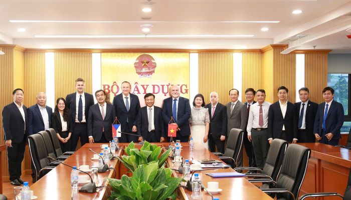 Các đại biểu thống nhất tích cực trao đổi, nhằm hiện thực hóa các cơ hội hợp tác bằng các dự án đầu tư, hỗ trợ cụ thể. 