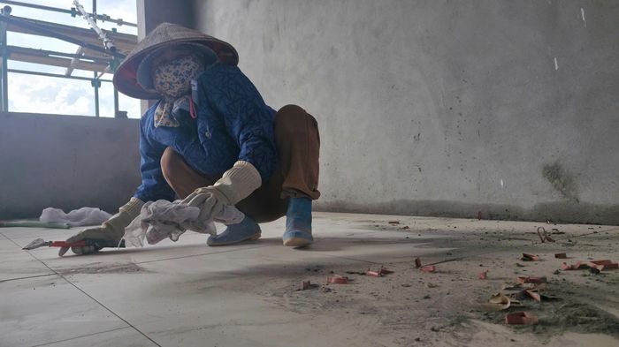 Các phòng học cơ bản đã hoàn thành, đơn vị thi công đang gấp rút hoàn thiện phần cửa, điện và dọn vệ sinh phòng học.