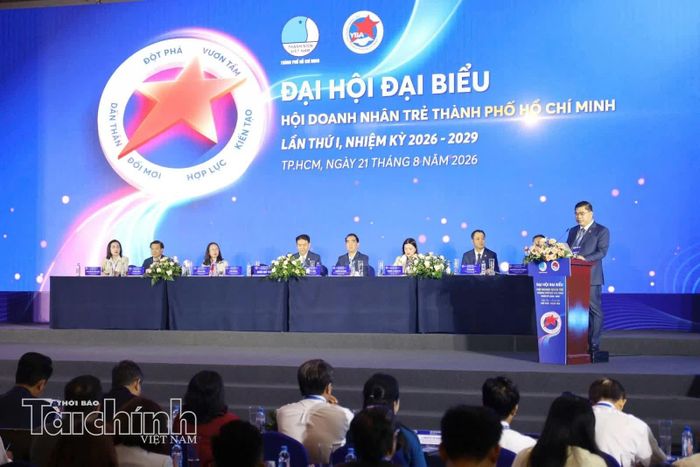 Ông Phan Tấn Đạt - Chủ tịch Hội Doanh nhân trẻ TP. Hồ Chí Minh phát biểu tại sự kiện. Ảnh: Việt Dũng.