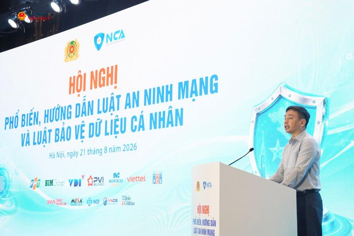Đồng chí Cục trưởng A05 cho biết, việc xây dựng, hoàn thiện thể chế, chính sách pháp luật luôn cần đi trước mở đường để vừa giải quyết các thách thức đặt ra, vừa kiến tạo sự phát triển.