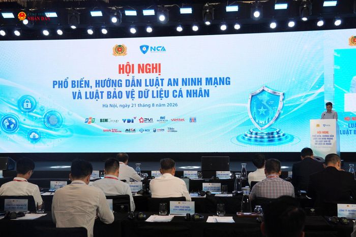 Toàn cảnh sự kiện.