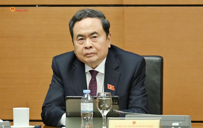 Chủ tịch Quốc hội Trần Thanh Mẫn dự phiên thảo luận tại Tổ 2