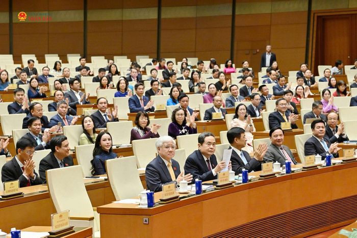 Chủ tịch Quốc hội Trần Thanh Mẫn và các đại biểu dự buổi lễ