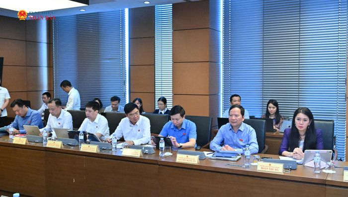 Đoàn ĐBQH tỉnh Lạng Sơn tại phiên họp