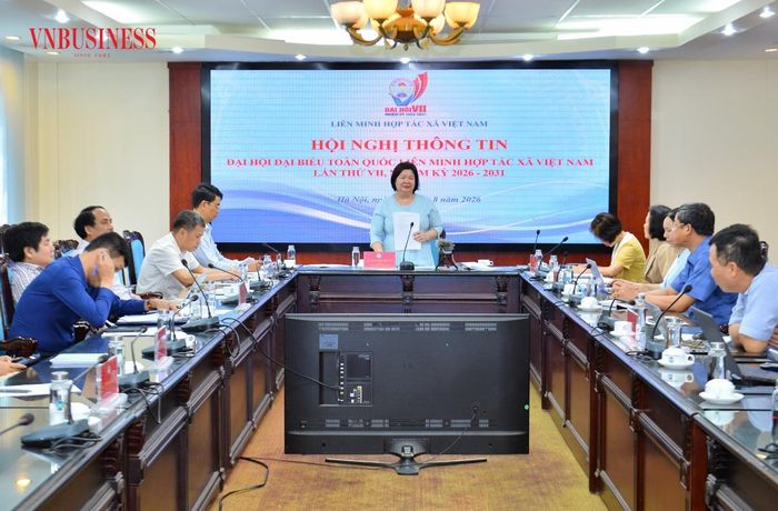 Chủ tịch Liên minh HTX Việt Nam Cao Xuân Thu Vân phát biểu tại Hội nghị.