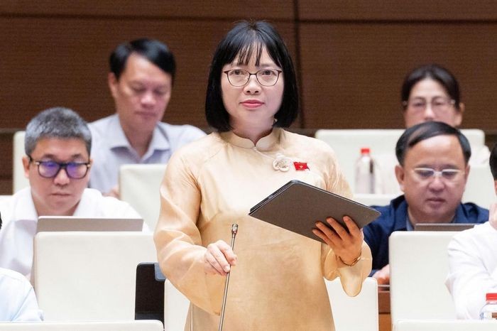 Đại biểu Nguyễn Thị Việt Nga (Đoàn Hải Phòng). Ảnh: Media Quốc hội
