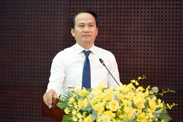 Phó Bí thư Thành ủy, Chủ tịch Ủy ban MTTQ Việt Nam thành phố Nguyễn Đình Vĩnh phát biểu tại hội nghị