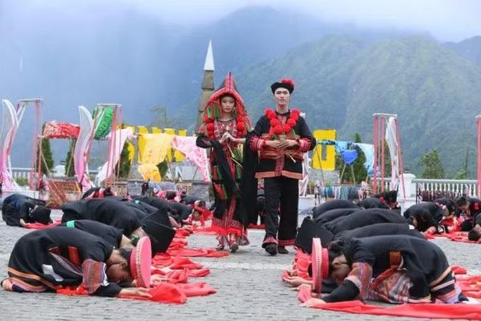 “Vũ điệu trên mây” của đạo diễn Phạm Hoàng Nam lấy chất liệu văn hóa bản địa Tây Bắc