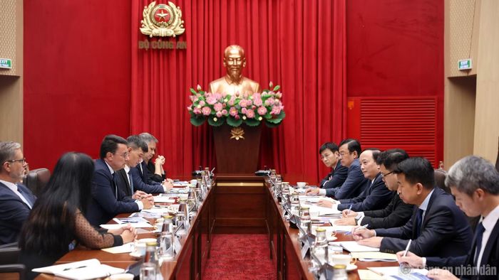 Quang cảnh buổi tiếp.