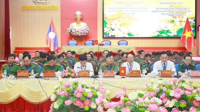 Đại biểu dự Hội nghị.