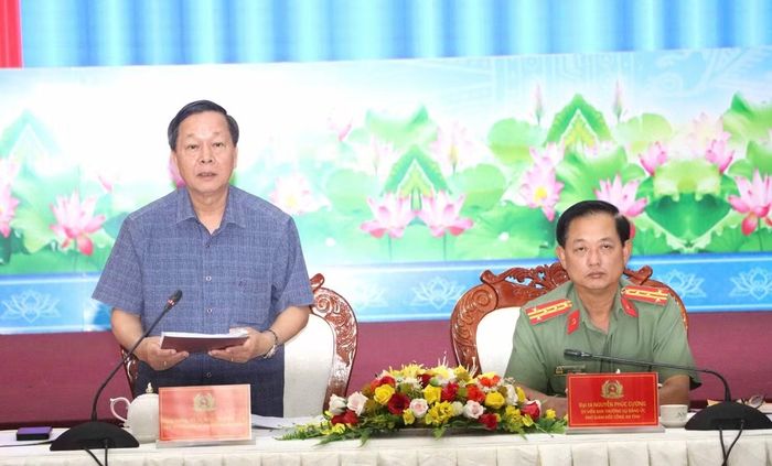 Trung tướng, GS.TS Nguyễn Xuân Yêm, Viện trưởng Viện An ninh phi truyền thống phát biểu tổng kết Hội thảo.
