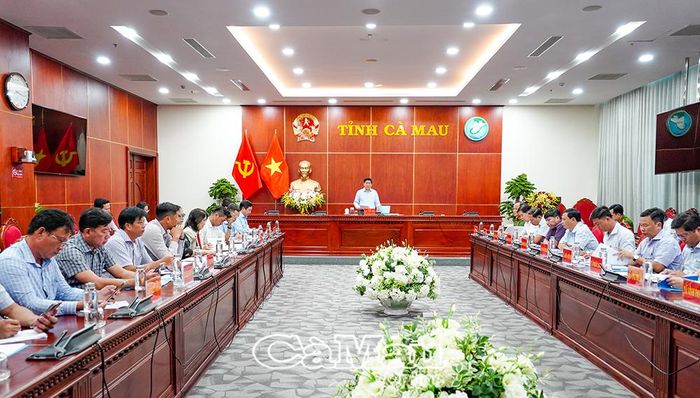 Quang cảnh cuộc họp.