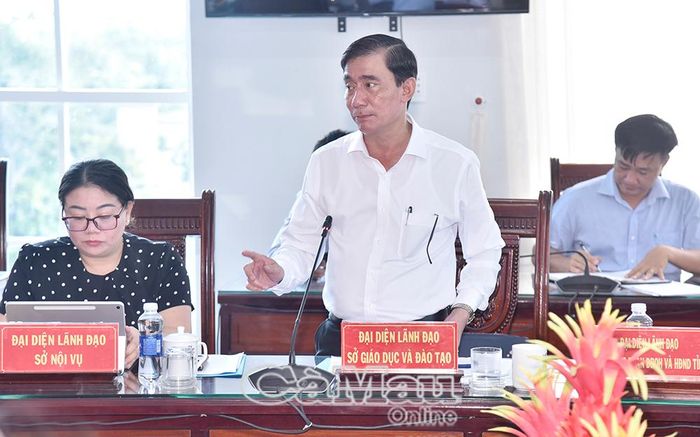 Phó Giám đốc Sở Giáo dục và Đào tạo Lê Hoàng Dự đề nghị xã Phước Long sớm hoàn thiện Đề án xây mới, sửa chữa nhà vệ sinh, hệ thống nước uống sạch, bảo đảm chất lượng chăm sóc, giáo dục học sinh.