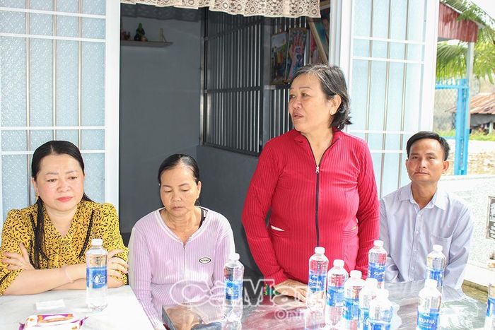  Bà Trương Thị Kỷ (ấp Cái Tràm), đại diện các hộ được hỗ trợ nhà, cảm ơn sự quan tâm của các cấp, các ngành và đơn vị tài trợ.