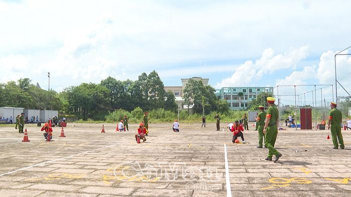  Các đội bước vào phần thi thực hành đầy kịch tính.