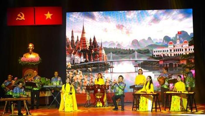 Chương trình nghệ thuật chào mừng lễ kỷ niệm