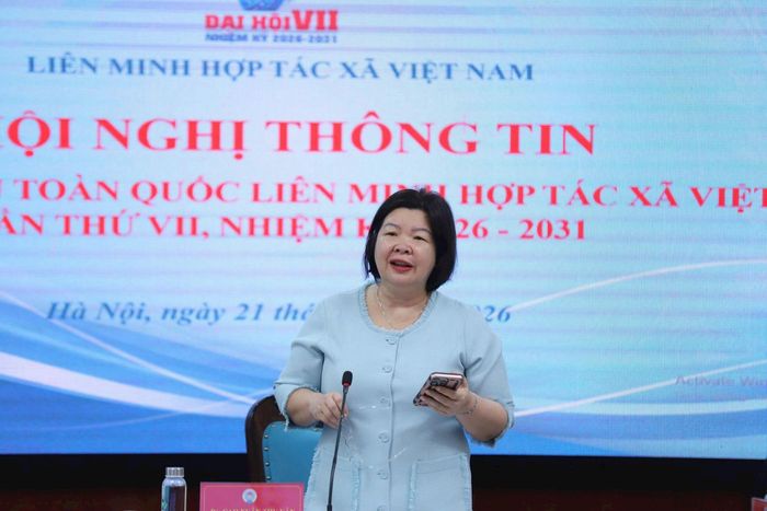 Chủ tịch Liên minh Hợp tác xã Việt Nam Cao Xuân Thu Vân phát biểu tại hội nghị. Ảnh: Tùng Nguyễn.