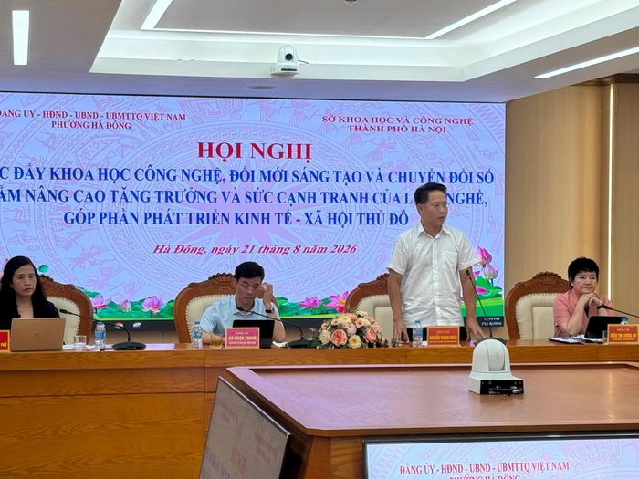 Bí thư Đảng uỷ phường Hà Đông Nguyễn Thanh Xuân phát biểu. Ảnh: T.H