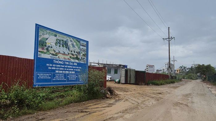Khu vực công trường dự án xây dựng thay thế Trường THCS Vân Côn. Ảnh: Hậu Lộc