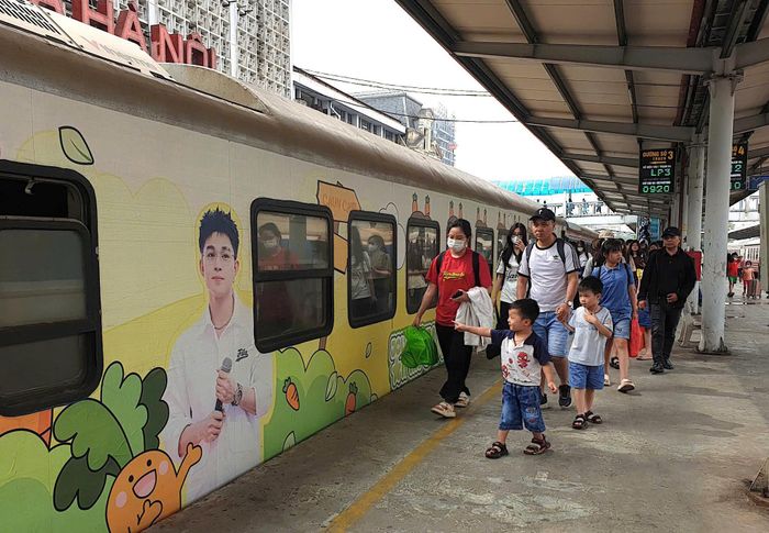 Đường sắt chạy thêm 37 chuyến tàu khách dịp nghỉ lễ Quốc khánh 2-9. Ảnh: Thanh Thuý