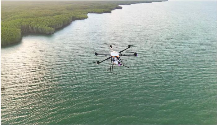 CT UAV là đơn vị nghiên cứu và đang sở hữu công nghệ UAV kháng gió cực đoan, giúp phương tiện này hoạt động trong điều kiện thời tiết khác nhau. Ảnh: Tường Vi