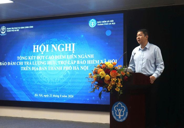 Giám đốc Trung tâm Phục vụ hành chính công thành phố Hà Nội Phan Văn Phúc phát biểu. Ảnh: PV