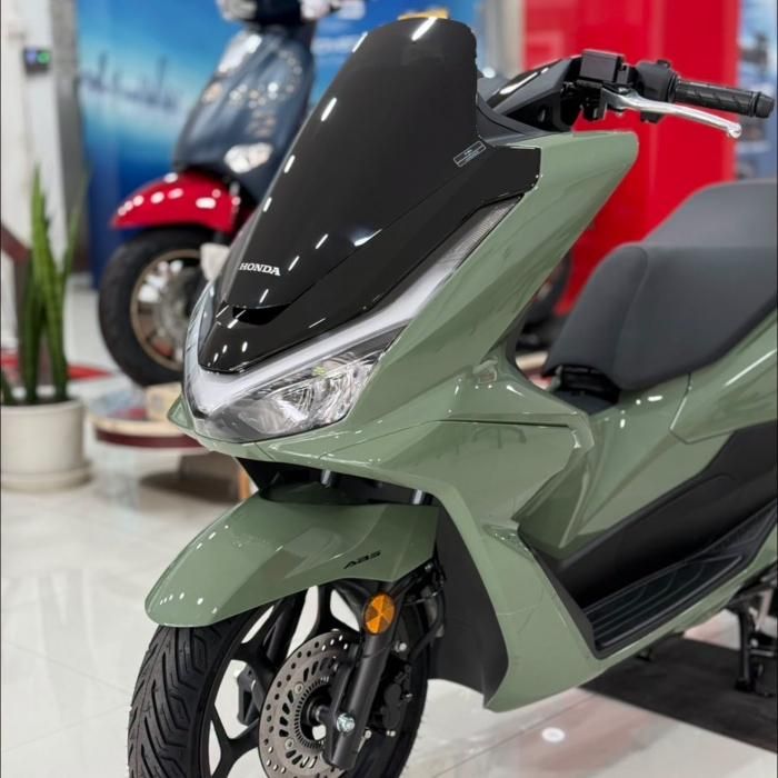 RoadSync Type được bổ sung màu Matt Gunmetal Silver hoàn toàn mới
