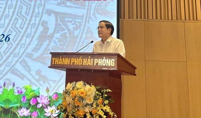 Phó Giám đốc Sở Y tế Phan Huy Thục phát biểu định hướng nhiệm vụ cần triển khai về công tác dân số và phát triển trên địa bàn thành phố.  - Ảnh: Thùy Dung