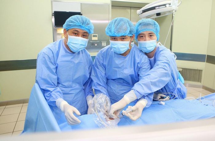 Chuyên ngành Ung thư tại Bệnh viện Trung ương Huế được phát triển theo mô hình đa chuyên khoa, triển khai đồng bộ nhiều kỹ thuật hiện đại từ chẩn đoán, điều trị, ghép tế bào gốc đến chăm sóc giảm nhẹ. Ảnh: BVCC