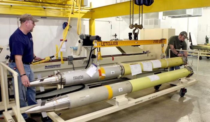 GMLRS được đưa vào sử dụng trong các cuộc chiến tại Iraq và Afghanistan, cung cấp cho lực lượng mặt đất khả năng phản ứng nhanh và đánh chính xác các mục tiêu.