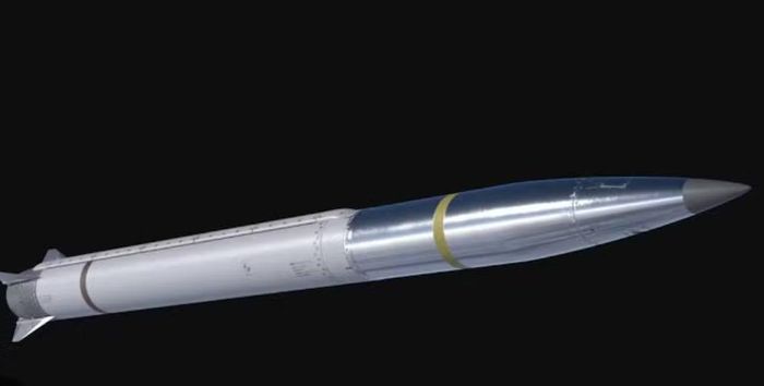 Lục quân Mỹ hiện đặt mục tiêu công suất sản xuất GMLRS ở mức 14.004 tên lửa mỗi năm. Mức 19.002 quả được đề xuất tương đương mức tăng hơn 35%.
