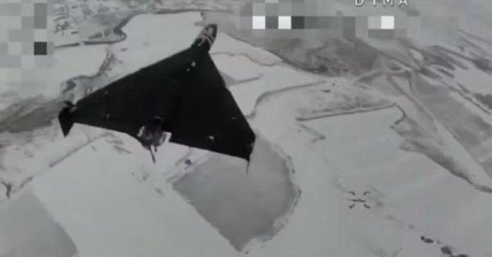 Đó là sự thay đổi trong cuộc đua tấn công - phòng thủ: khi Ukraine tìm cách dùng số lượng lớn UAV đánh chặn để đối phó Geran, Nga đáp lại bằng cách tăng tốc chính những UAV tập kích của mình.