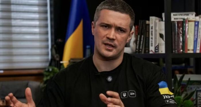 Ông cho rằng Ukraine cần một cơ chế "hợp pháp, an toàn và thực tế" để khôi phục đầy đủ tiến trình dân chủ.