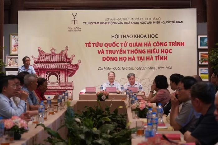 Hội thảo có sự tham dự của các nhà sử học, các nhà nghiên cứu và hậu duệ dòng họ Hà.