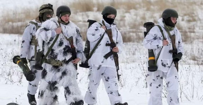 Một quan chức cấp cao Văn phòng Tổng thống Ukraine cho rằng ông Fedorov đang "xa rời thực tế" khi đưa vấn đề bầu cử lên bàn thảo luận.