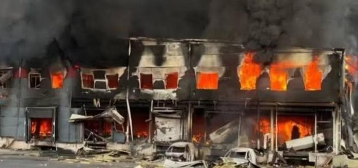 Từ cuối tháng 6, Ukraine triển khai chiến dịch "40 ngày gây áp lực", tập trung vào các nhà máy lọc dầu, kho dầu, trung tâm hậu cần và sân bay của Nga.