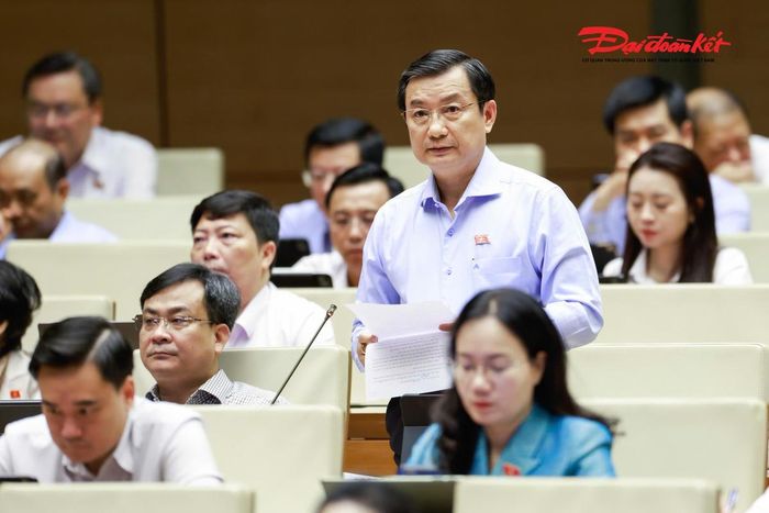 Đại biểu Phạm Trọng Nhân, Đoàn thành phố Hồ Chí Minh phát biểu.