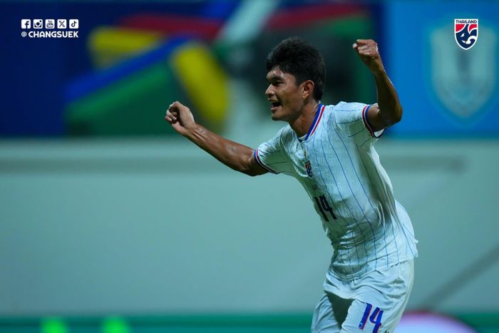 Teerasak đang đảm bảo đầu ra bàn thắng cho tuyển Thái Lan tại ASEAN Cup 2026. Ảnh: Changsuek.